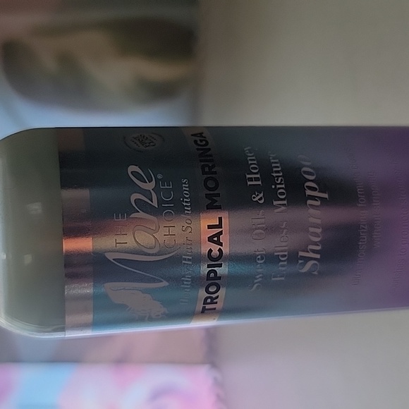 NEW The Mane Choice Tropical Moringa Shampoo Sweet Oil & Honey Endless Moisture - Picture 2 of 4